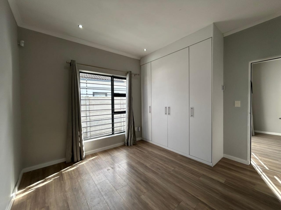 To Let 2 Bedroom Property for Rent in Table View Western Cape